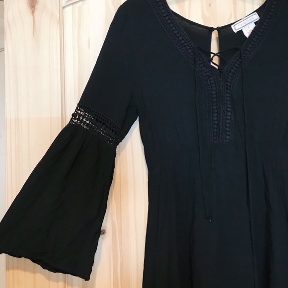 Black Dress - Picture 2 of 6